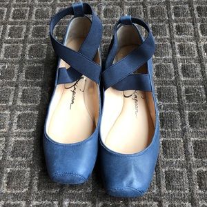 Jessica Simpson flats